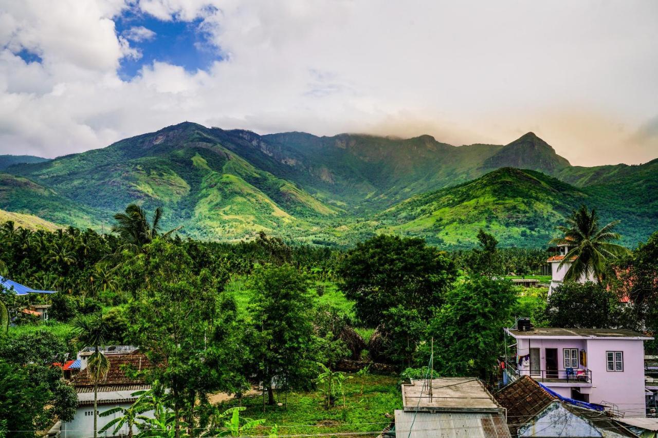 Oyo Preferred 15647 River View Inn Муннар Экстерьер фото